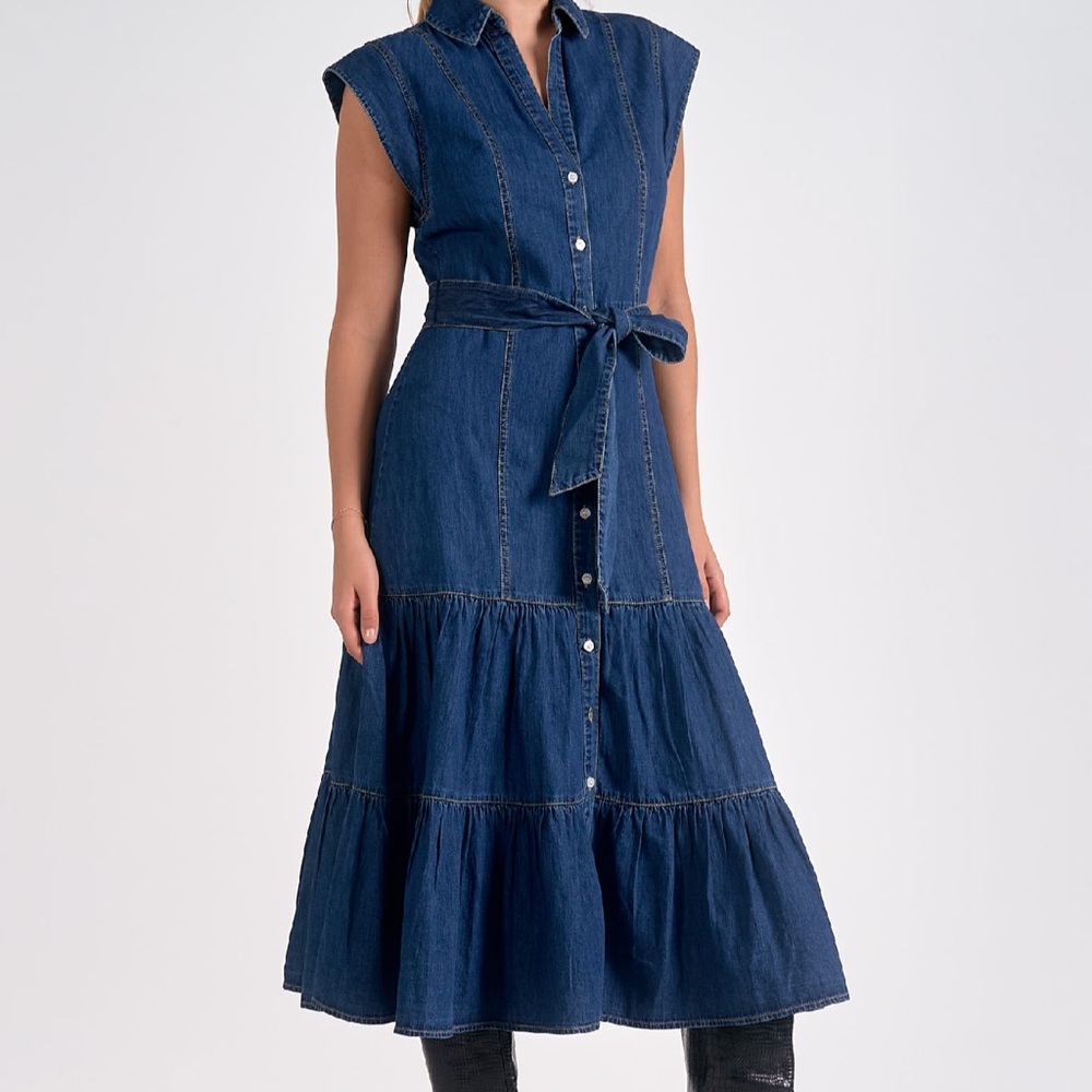 New with tags. Elan denim dress